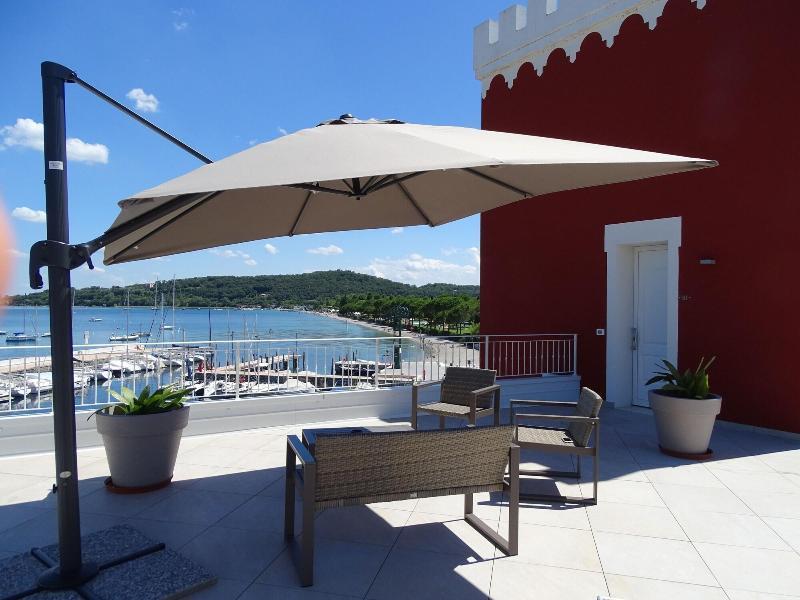 Hotel Villa Garuti Паденге-суль-Гарда Экстерьер фото