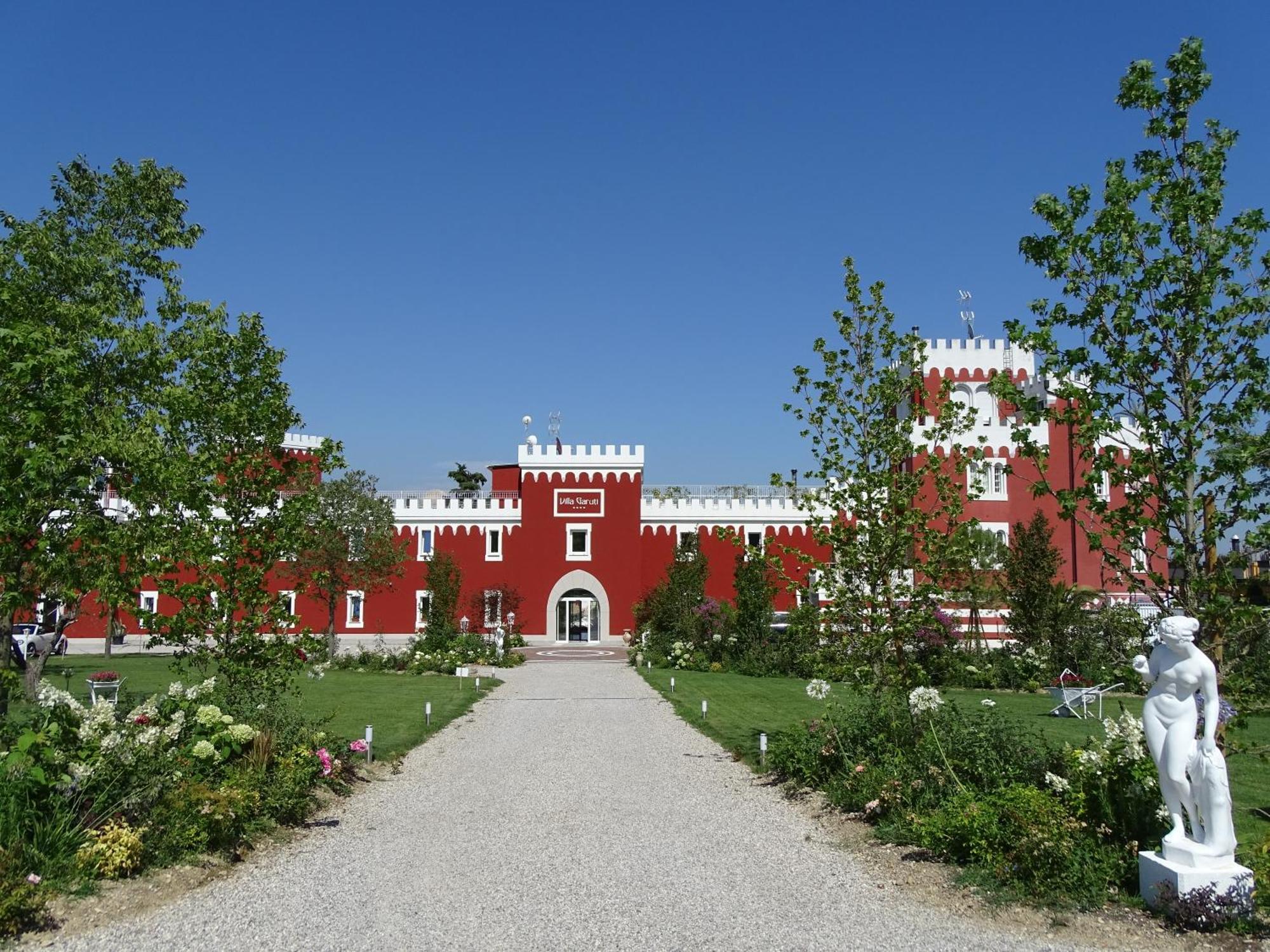 Hotel Villa Garuti Паденге-суль-Гарда Экстерьер фото